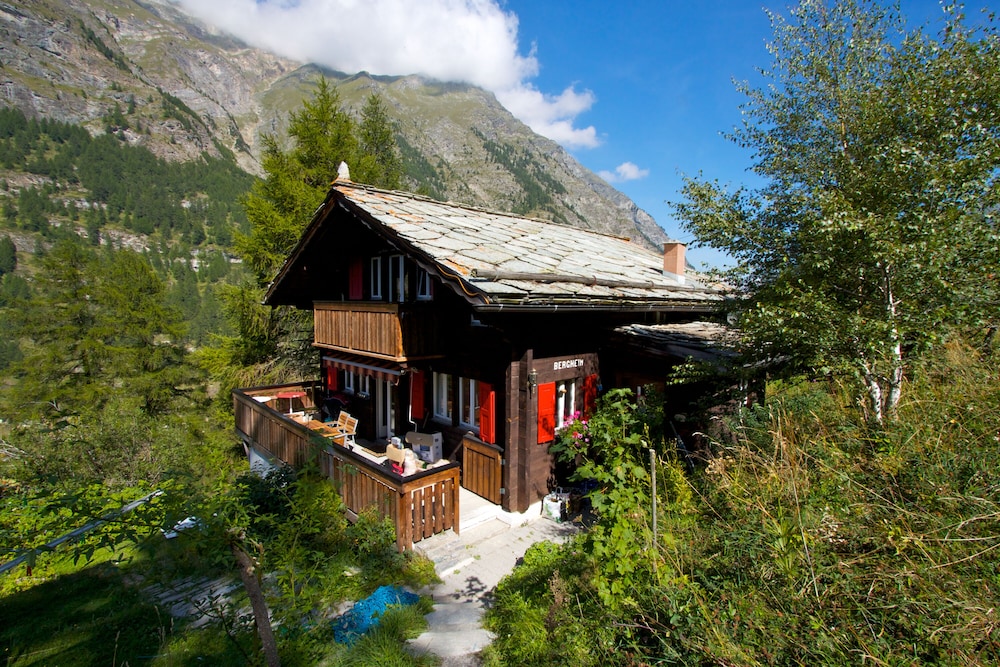 Chalet Bergheim - Chalet De Montaña Suizo úNico, Privado, Con Entrada Y Salida De Esquí - Zermatt