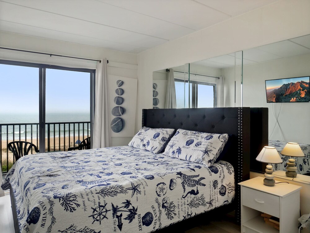 Large Direct Ocean Front On Beach Linens/towels - Ocean City Beach, MD