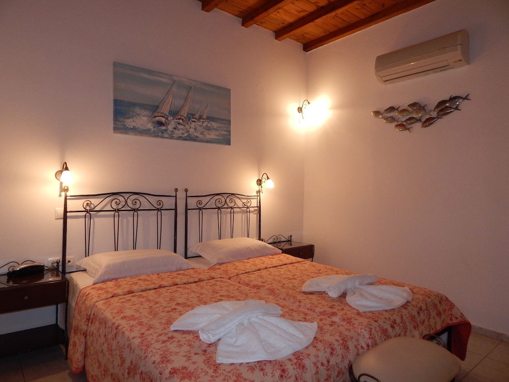 Tinos Suites & Apartments - Cyclades