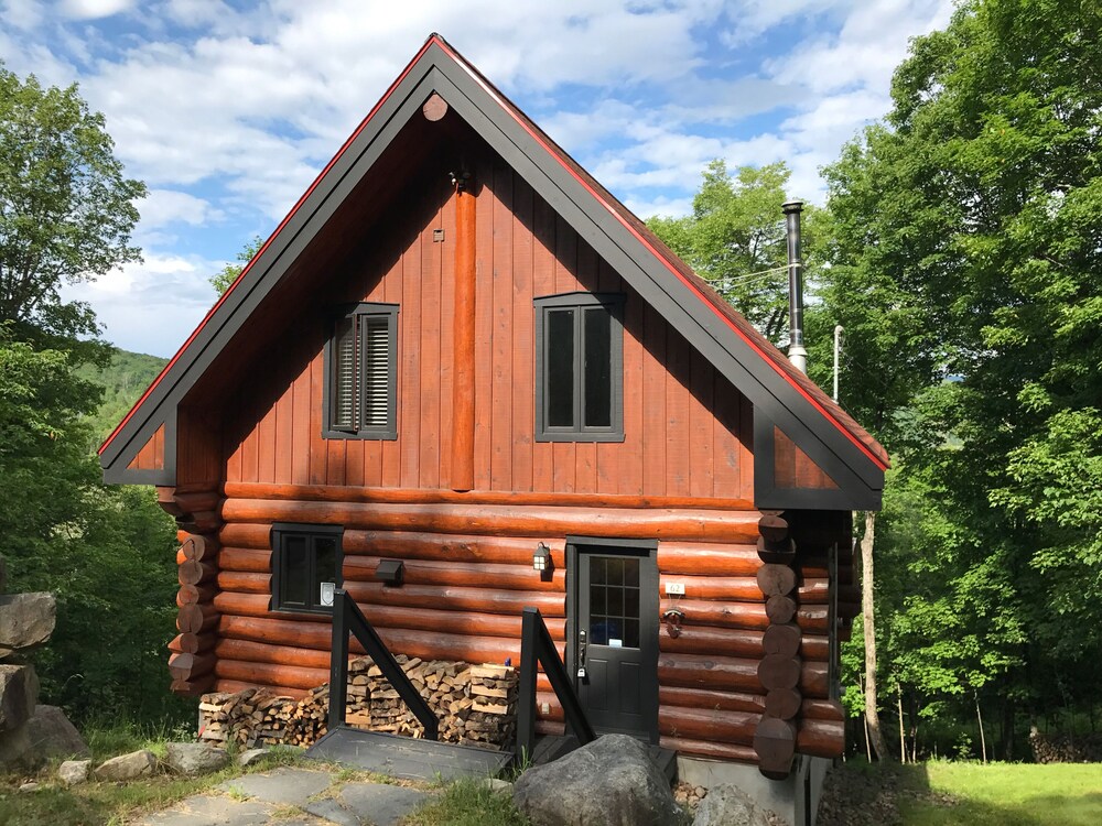 Mountain View Authentic Log Cabin - Laurentides