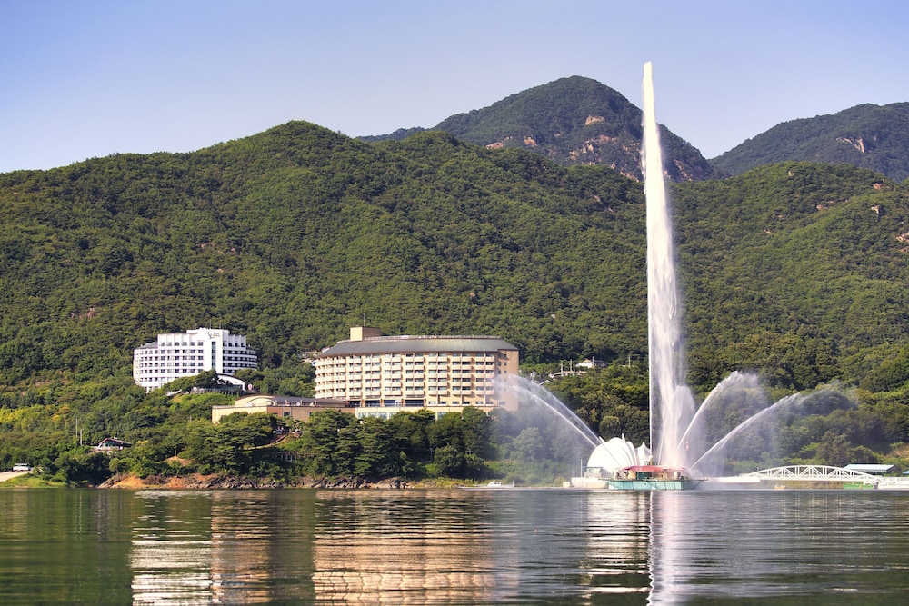 Cheongpung Resort Lake Hotel - Yeongju-si