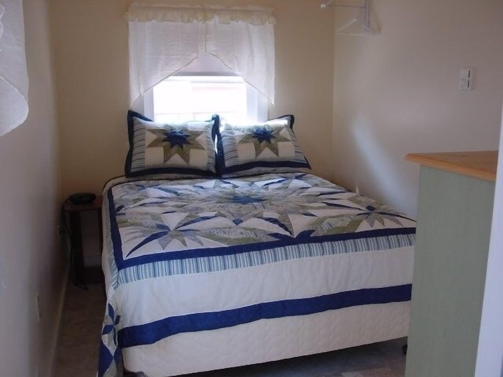 Great Dates Available. Cute And Affordable For 2-  Close To 2 Beaches And Town. - South Haven, MI