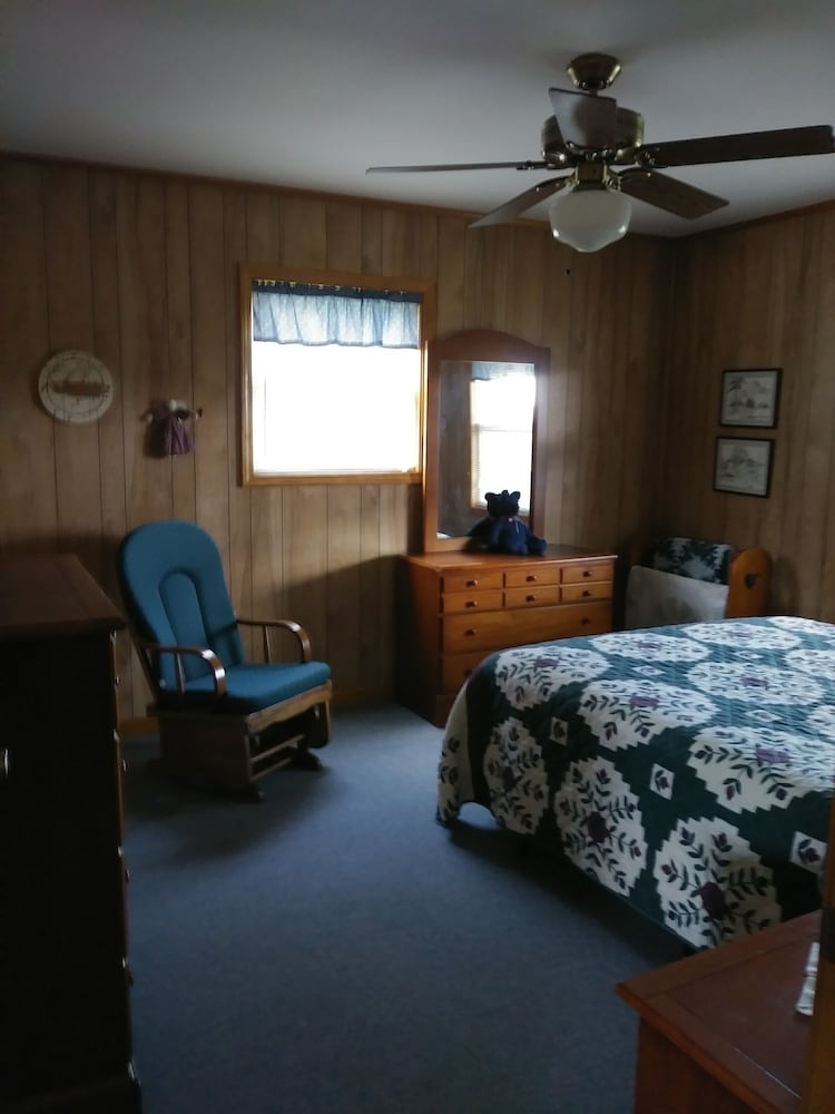 Mountain Cabin Getaway. 45 Minutes From Pigeon Forge And Gatlinburg - Douglas Lake, TN