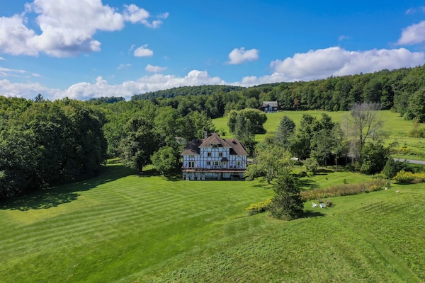 Rent An Entire Estate In The Heart Of Wine Country!  Best View Around! - Hammondsport, NY