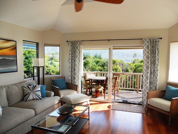 High-end, Newly Renovated Villa With Spectacular Views And Walk To Beaches - Hanalei, HI