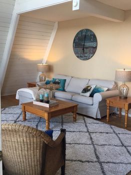 Nugget Lake, Issaquah airbnb, hotels and vacation rentals