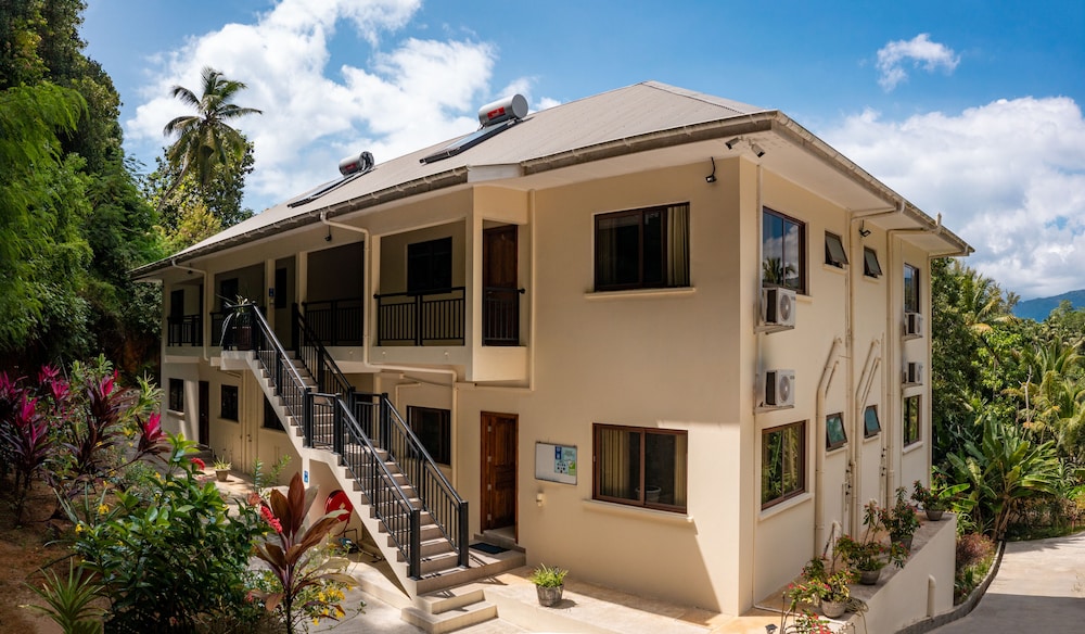 Kanasuk Selfcatering Apartments - Seychelles