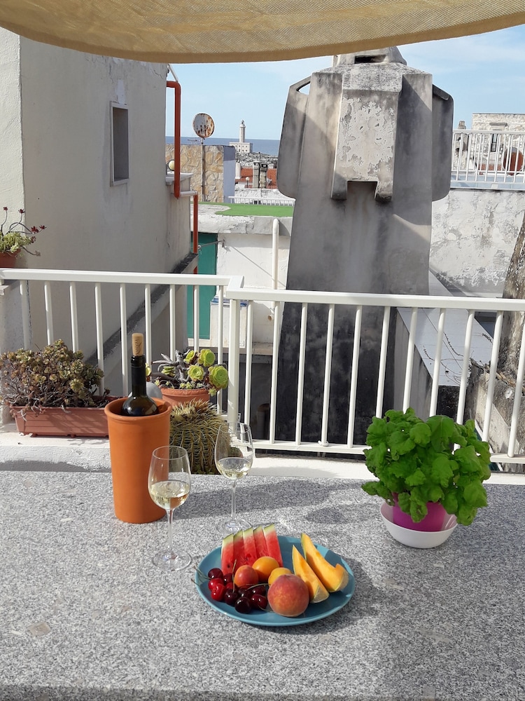 Holiday House In Centro Storico Vieste * Altstadtflair With Sea View * Newly Renovated - Vieste