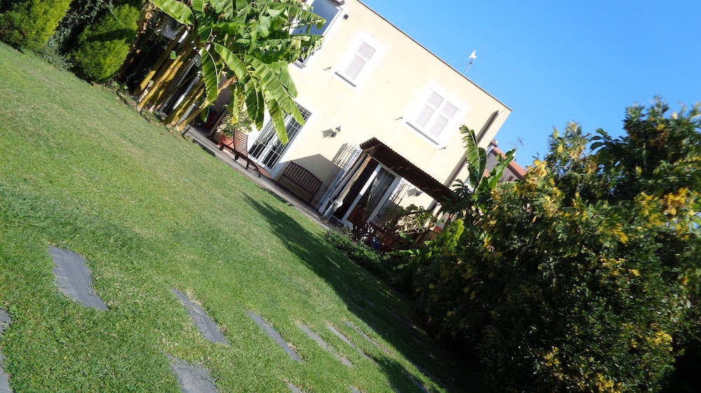 Detached Villa With Garden - Wifi Included - Albenga