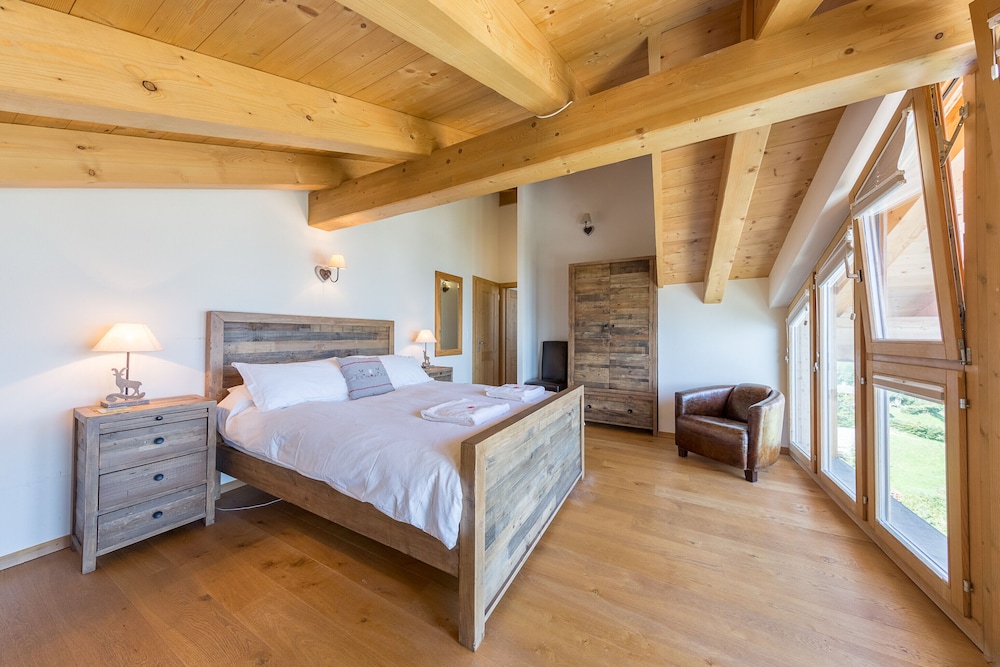 Beautiful Chalet For 12 People In Heart Of Swiss Alps With Hot Tub - 瑞士