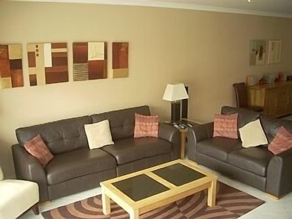 Luxury 7 Star Apartment With Free Wifi Internet - Porches