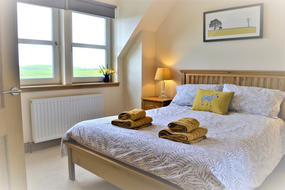 Luxury Cottage In A Scottish Coastal Location With View Over Rolling Countryside - Portpatrick