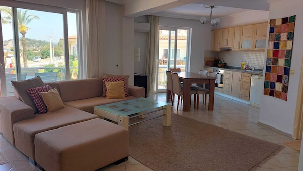 Poseidon 3, Luxury Apartment With Unobstructed Beach And Sea Views. - Fethiye