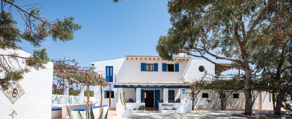 Casa Migjorn 10 Pax.barbacoa, Vistas Al Mar.a 800 Metros De La Playa De Migjorn. - Formentera