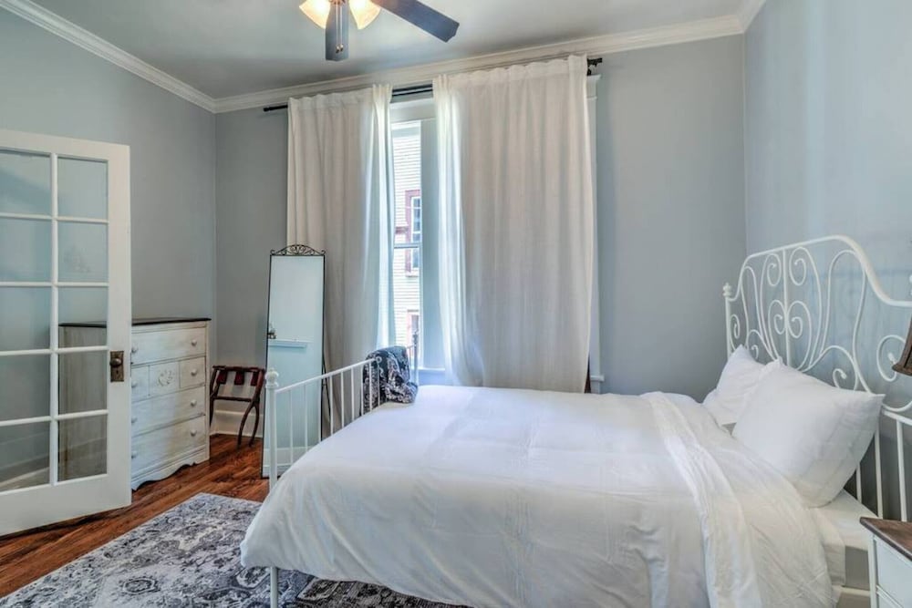 94-1 · Elegant Colonial With Lovely Details & Character! - Memphis, TN