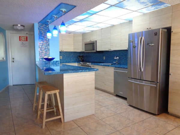 Oceanfront Property With Elevator, Lagoon And 2 Heated Pools - Key Largo, FL