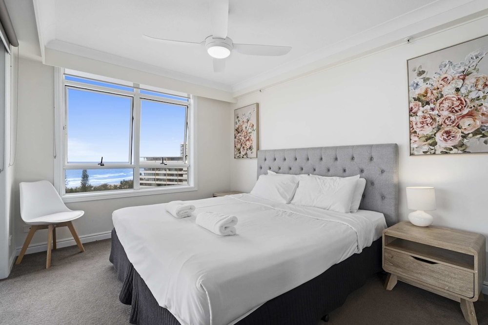 Apartment 143 Offers Ample Space For 6-8 Guests. - Gold Coast