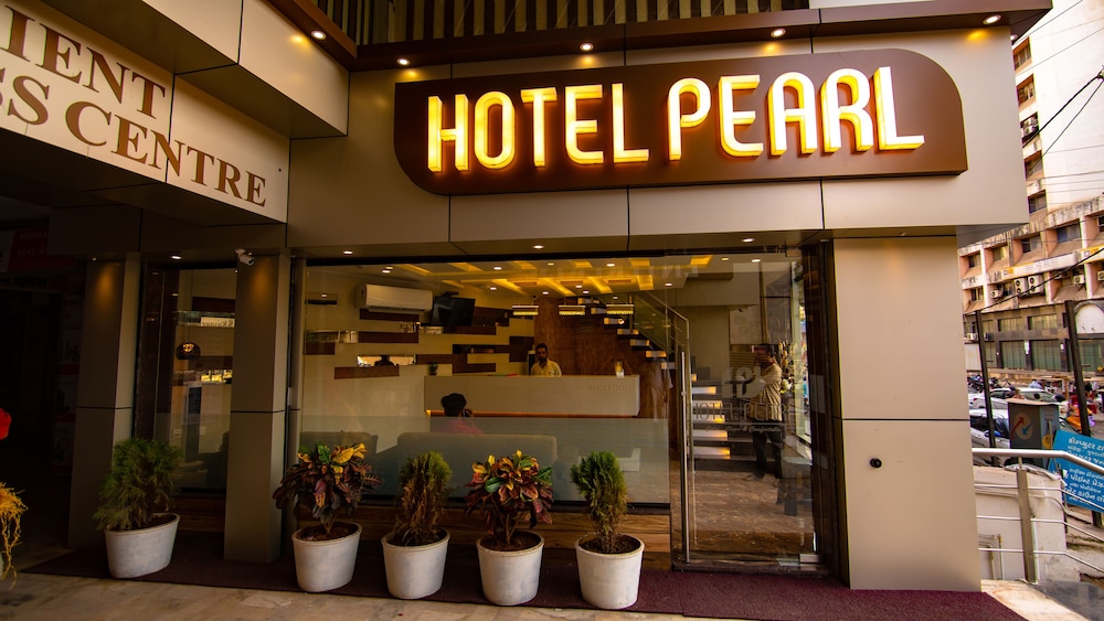 Hotel Pearl - Vadodara