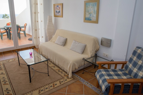 2 Bedroom Apartment With Sea Views - Mojácar