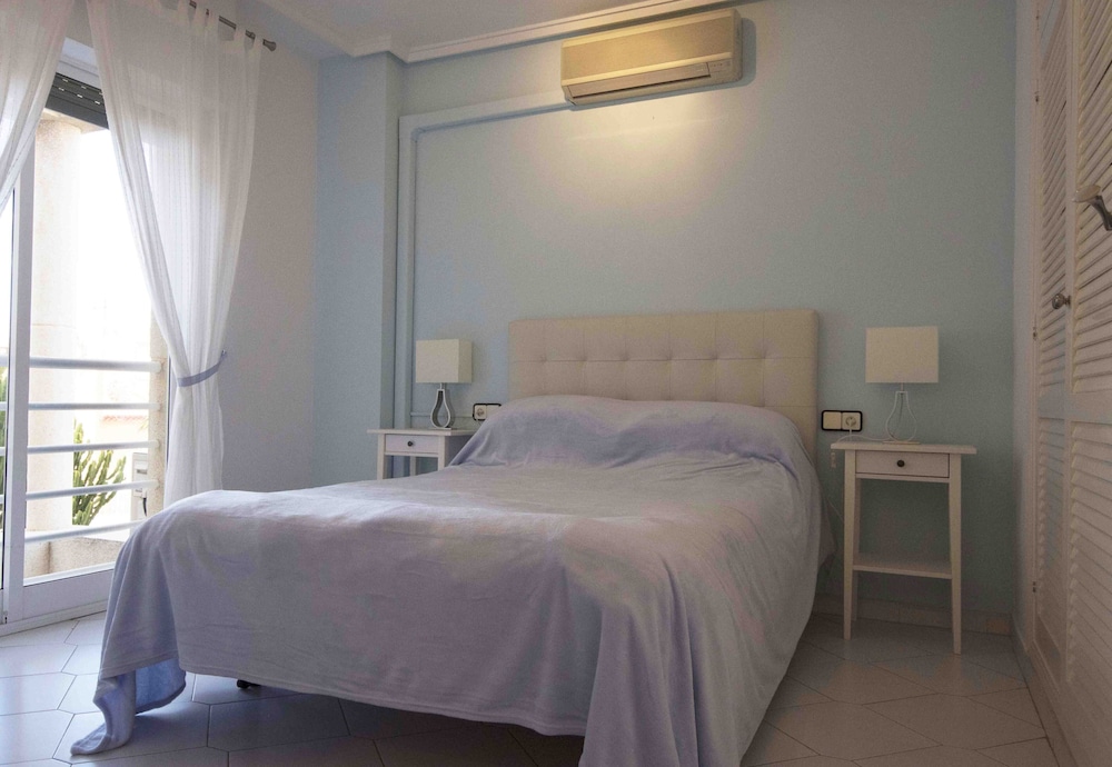 Cozy Fully Furnished Apartment Near The Sea In Torrevieja, Alic. - Torrevieja