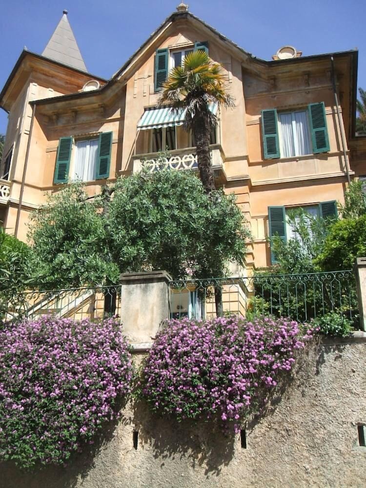 Appartamento In Tipica Villa Liberty Per Una Vacanza Tra Ulivi E Oleandri - Levanto - Levanto