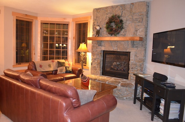 Beautiful Southwind Ski In\/out Townhome W\/ Hot Tub In 7 Springs Gated Community. - Laurel Hill State Park, PA