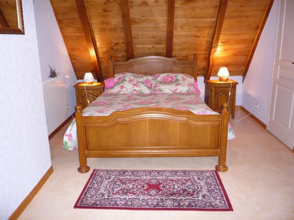 Rural Gite With Private Heated Pool, Trout Fishing, Boules Court. - Aveyron