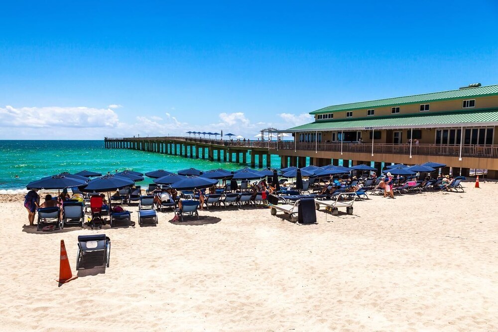 Beachfront Luxurious Paradise - Laperla - Direct Ocean View In Sunny Isles - Surfside, FL