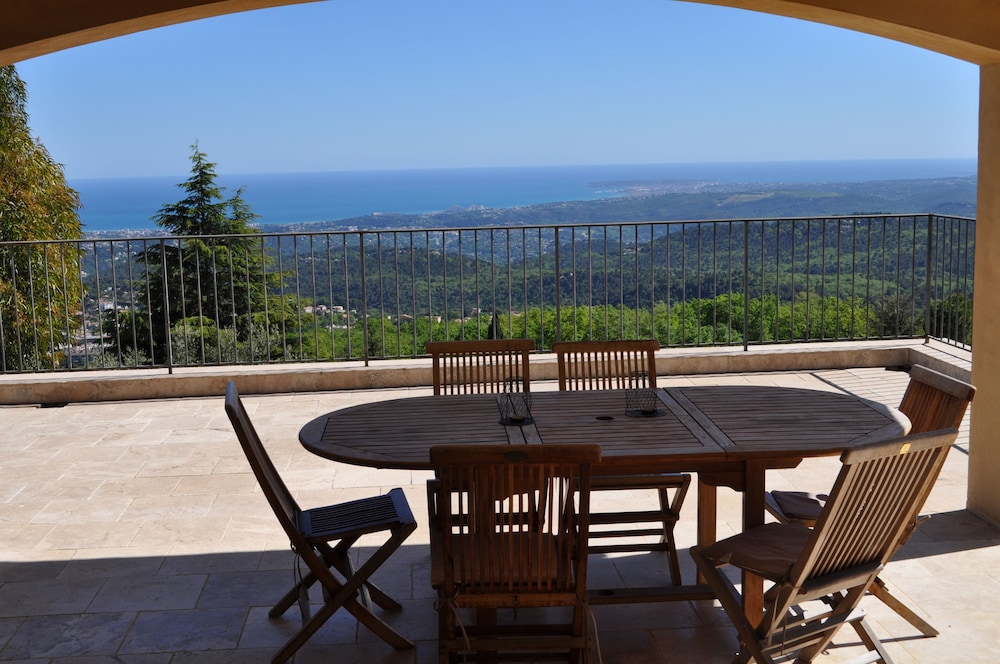 Heights Of Vence, Panoramic Sea View, Heated Swimming Pool, Spacious Home 5***** - Roquefort-les-Pins