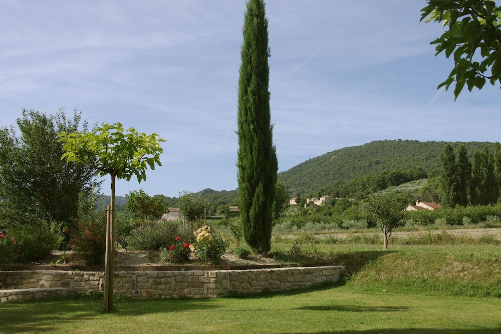 Maison Avec Jardin Avec Vue Sur Village Historique Du Crestet - Gigondas