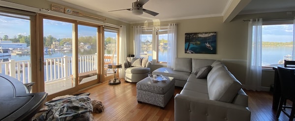 Best Location,   Winter Special 2500 Monthly, 
Summer Weekly & Week-end Rental. - Alexandria Bay, NY