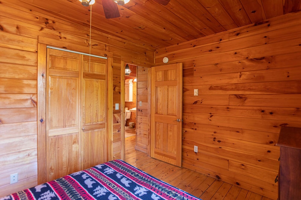 Bairds Creek Cabin ~ Gemütliche Hütte, In Der Nähe Von Golf, Creekside - Boone, NC