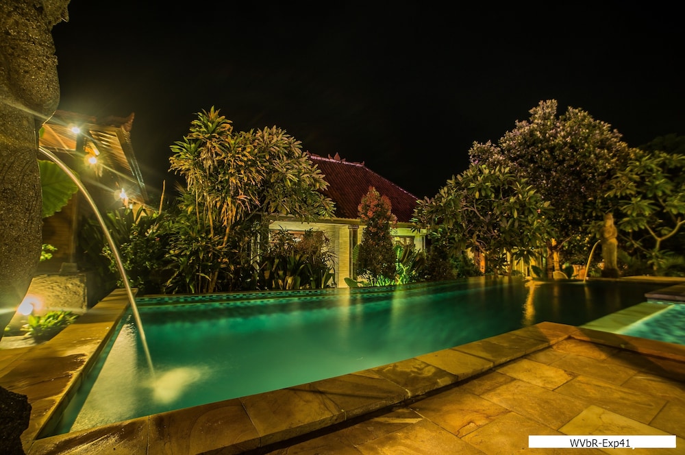Warisan Villa By Reccoma - Indonézia