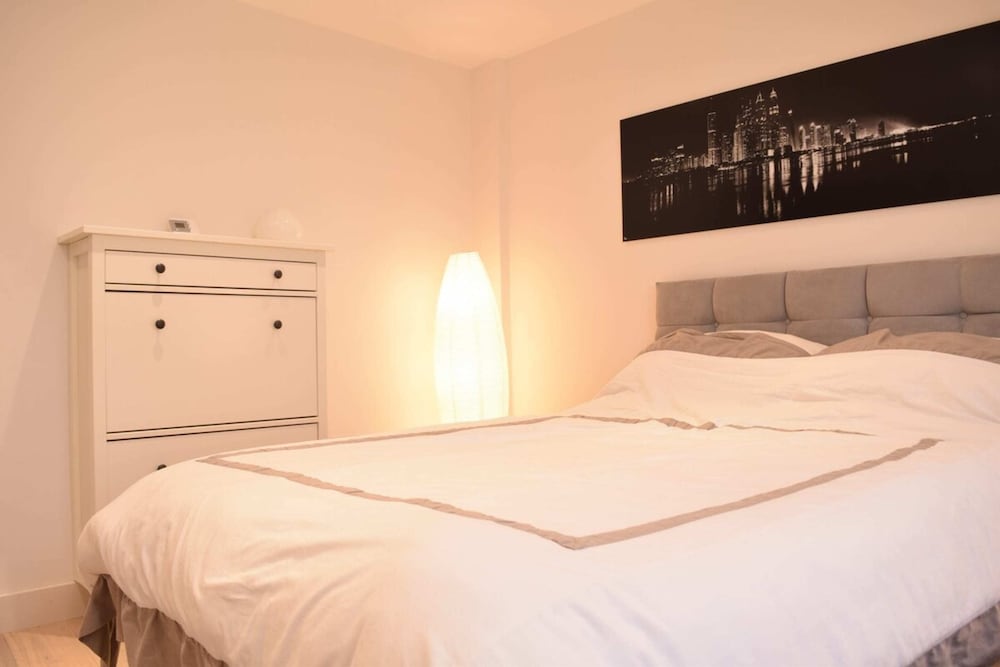 Stylish 2 Bed Apartment In West Hampstead - London Paddington Station
