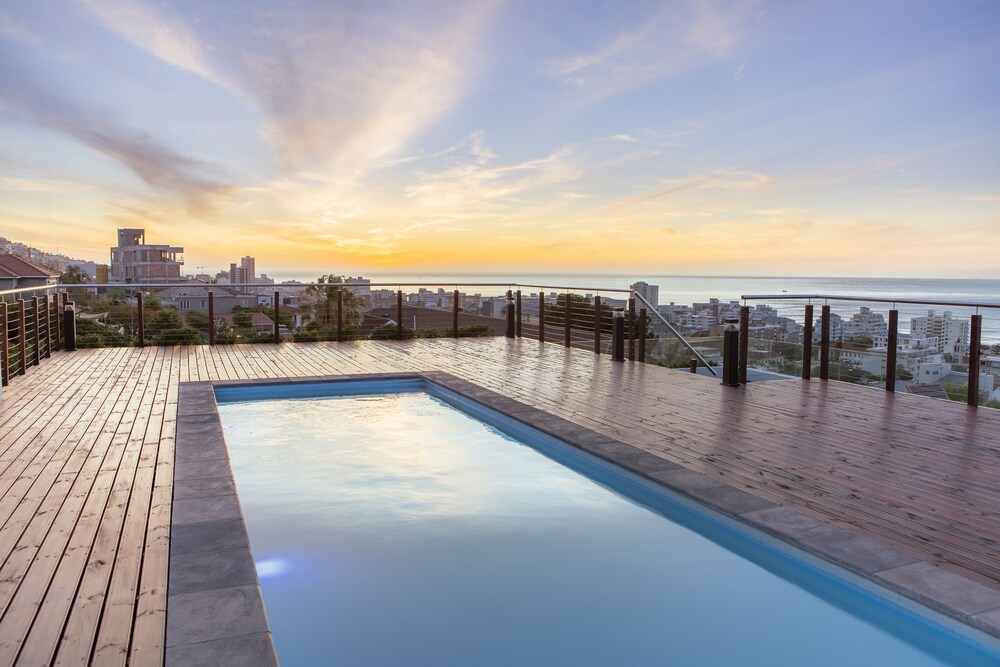 Elements Luxury Suites - Cape Town
