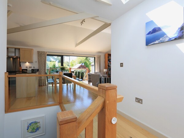 Courtyard Cottage, Family Friendly, With Pool In Dartmouth - 托特尼斯