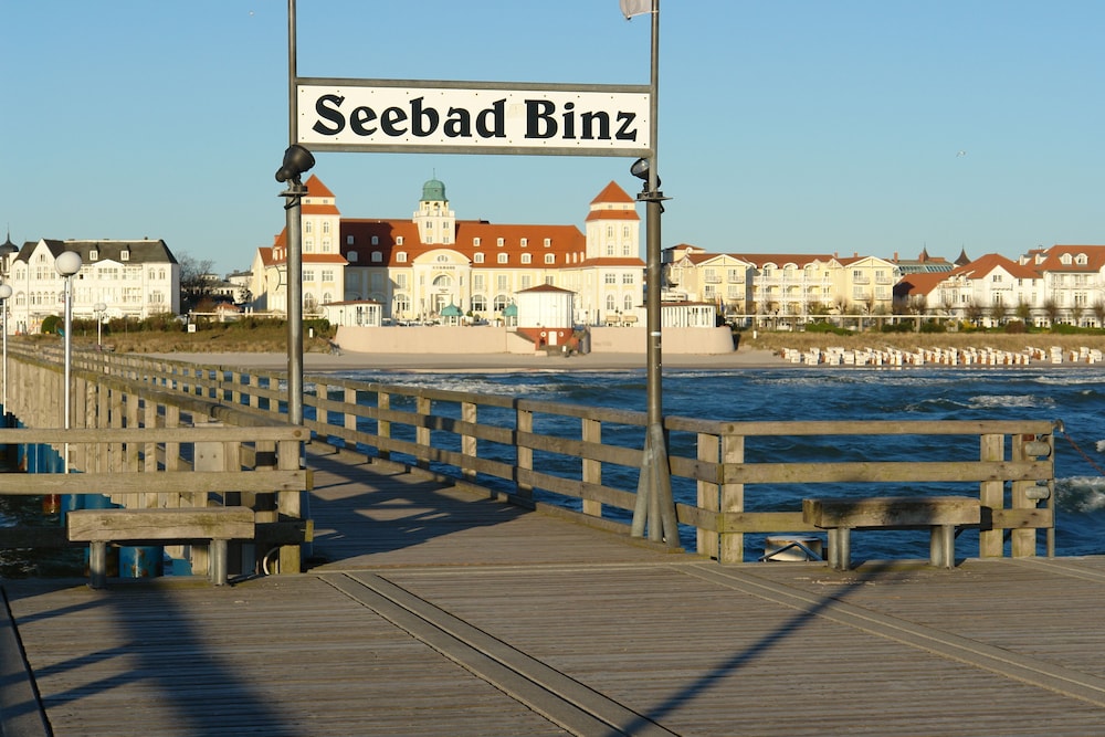 Ruhige Strandnahe Wohnung Ortsrand Binz Mit Balkon - 2020 Renoviert - Binz