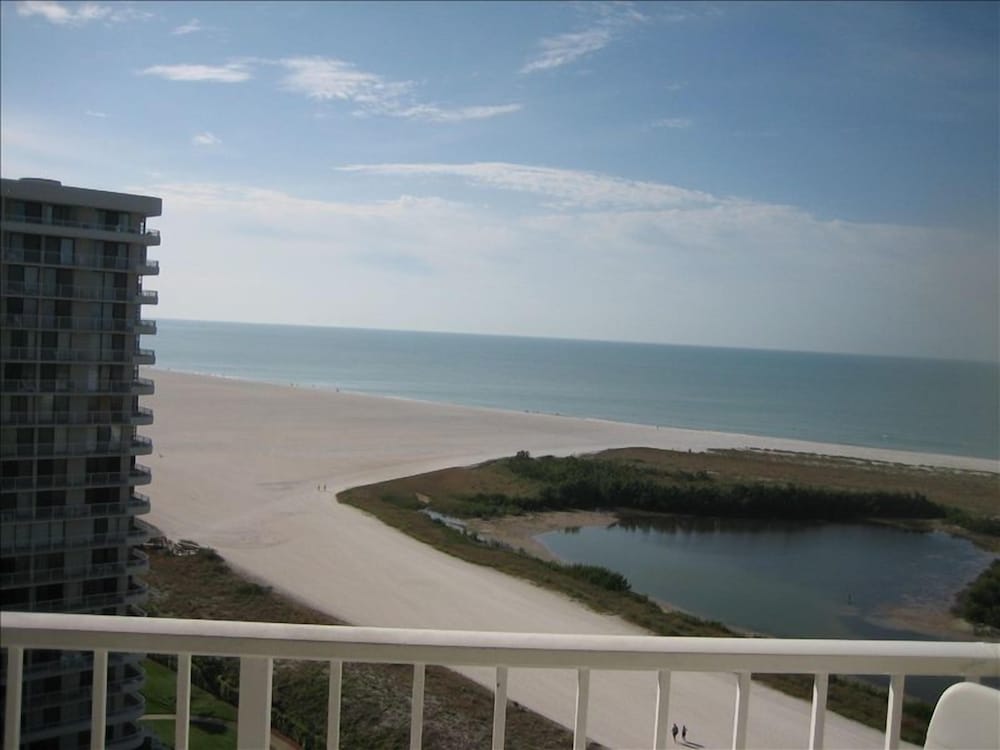 Beachfront Condos 1604 (1 Of 3 Owned)see #4470410 & 1020310 All Newly Remodeled - Marco Island, FL