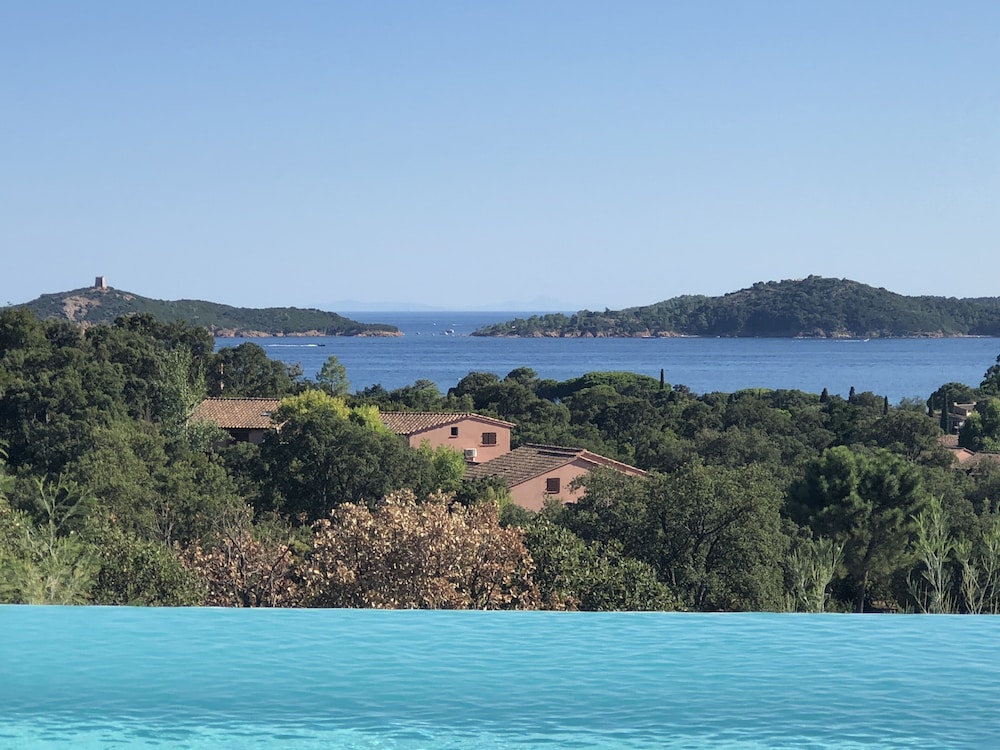 Luxusvilla Mit Herrlichem Meerblick, Beheiztem Pool, 10 Minuten Vom Strand Pinarello Entfernt - Corse-du-Sud