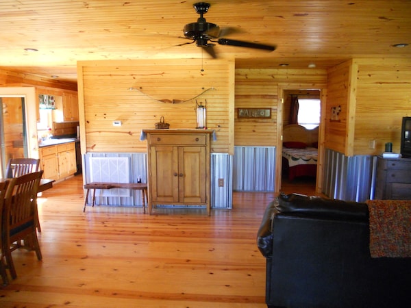 Woodland Secluded Cabin On 7 Acres, With Private Dock And Kayaks - Breckinridge County