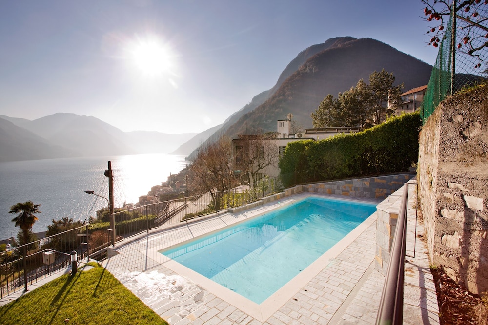 Argegno Pool Apartment. Modern 180 Degree Panoramic 2 Bedroom Lake View Home. - Lake Como
