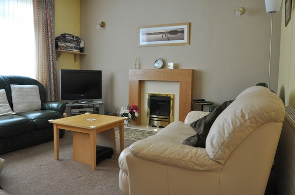 Spacious Villa In Largs, North Ayrshire Coast.ideal For Families. Pets Considere - Loch Fad