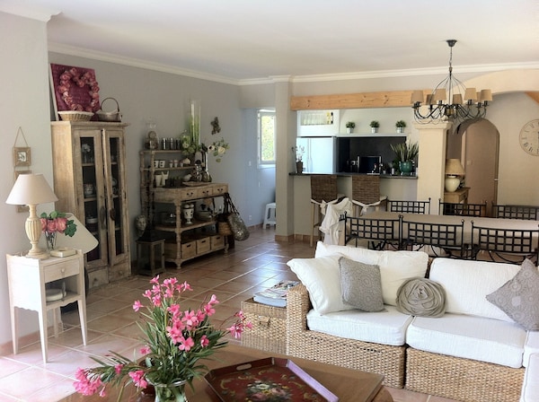Charming Villa With Heated Swimming Pool Close To The Beach, Air-conditioned - Cavalaire-sur-Mer