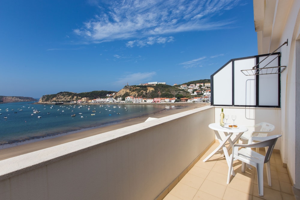 Apartment Mit Herrlichem Blick Auf Den Strand, Sehr Gemütlich Und Komfortabel - São Martinho do Porto