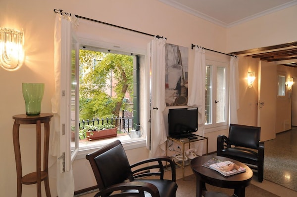 Lovely And Quite Apartment With Garden In The Heart Of Venice - Mestre
