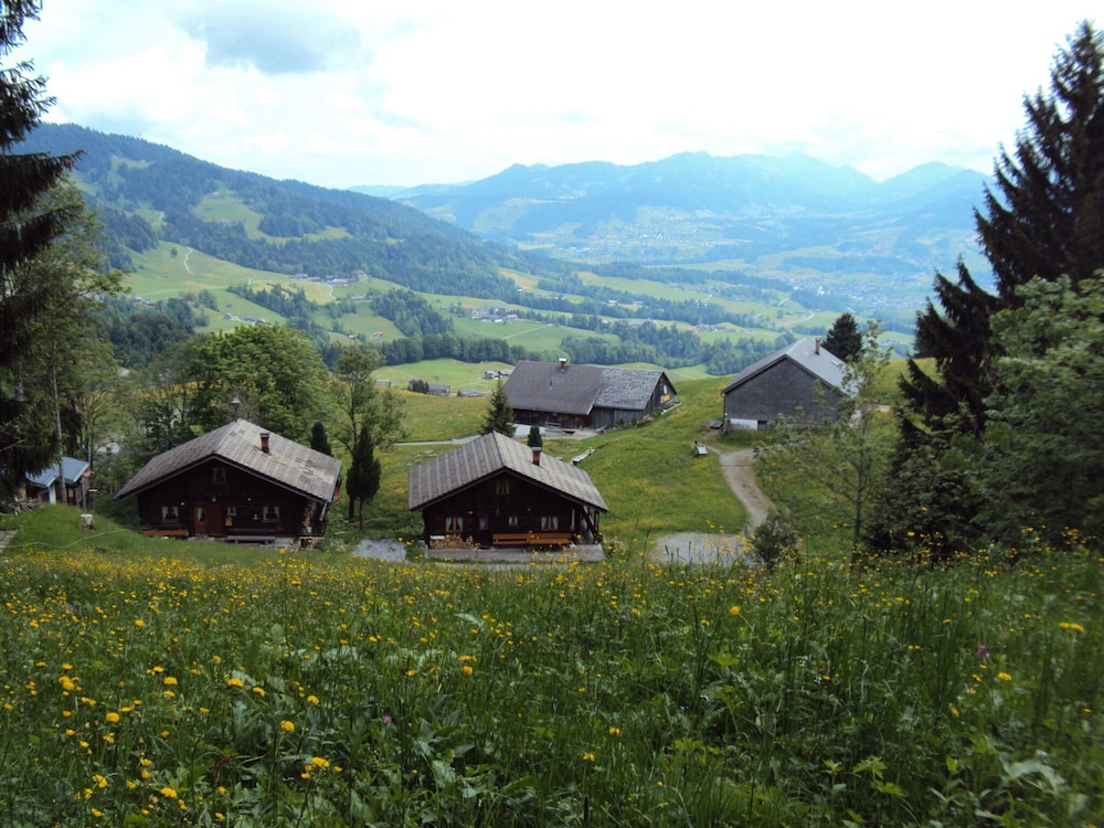 En Medio De La Zona De Esquí Y Senderismo Bödele - Vorarlberg