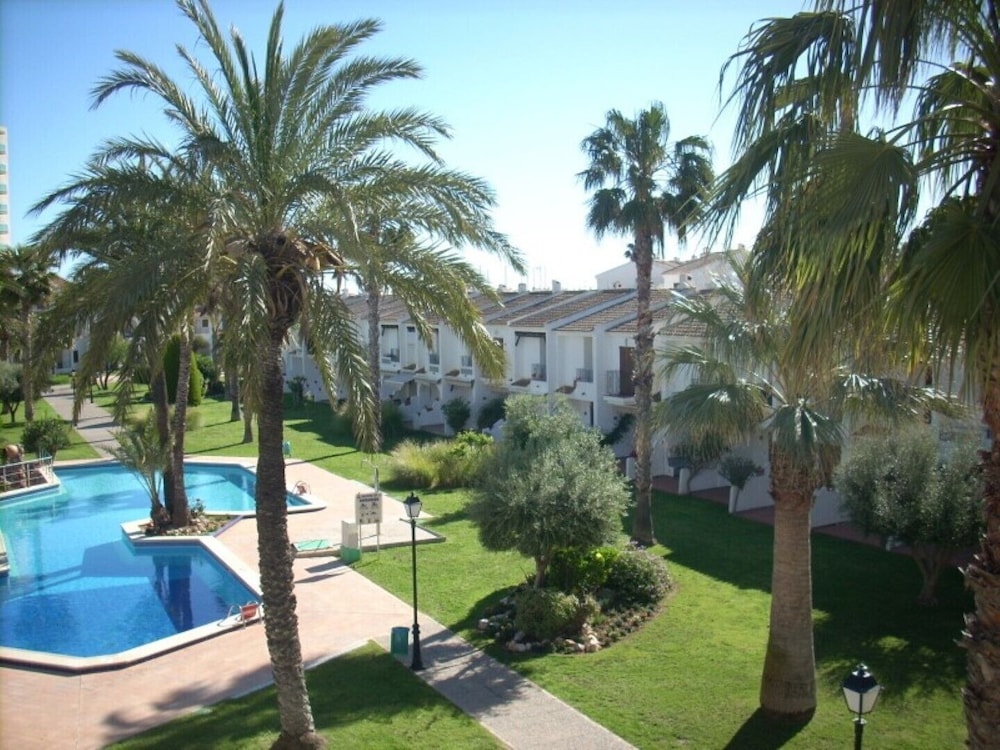 2 Bedroom Poolside Apartment In Complex By The Sea, Next To Sandy Beaches. - La Manga