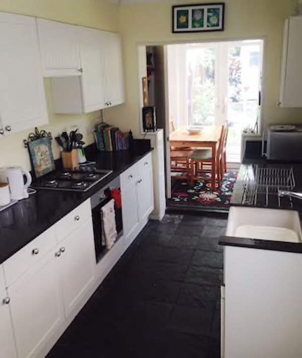 Cosy 3 Cosy 3 Bedroom House With Garden, 40mins To Centre - Bloomsbury