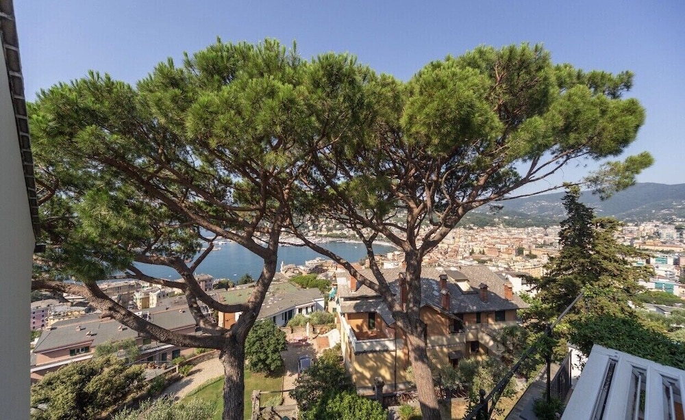 Das Schiff In Rapallo Ausgesetzt Schöne Wohnung Mit Blick Auf Portofino - Rapallo