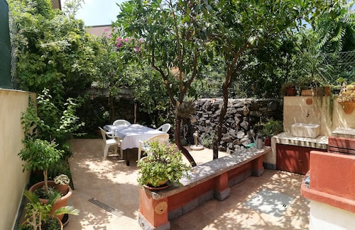 Casa Y Jardin - Catania